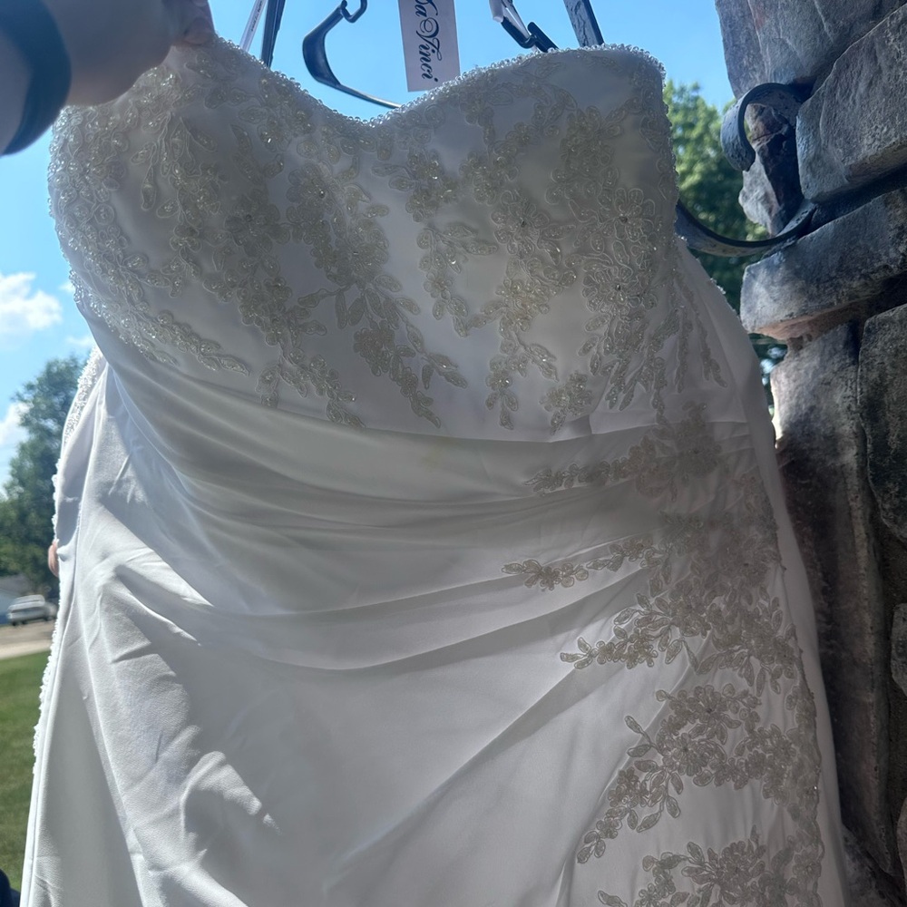 Davinci Plus size wedding dress